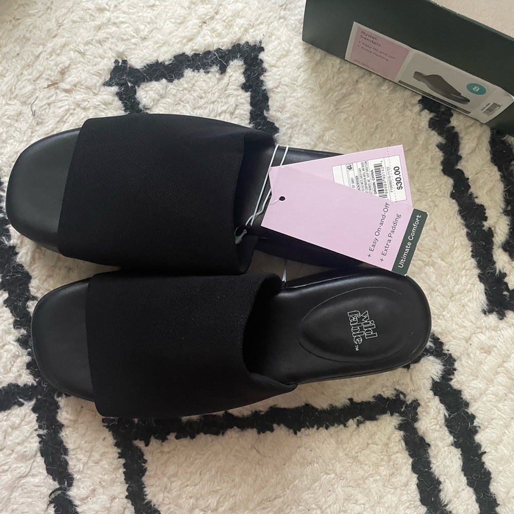 Wild Fable Ryder Sandals Black Size 8 - NWT never worn!